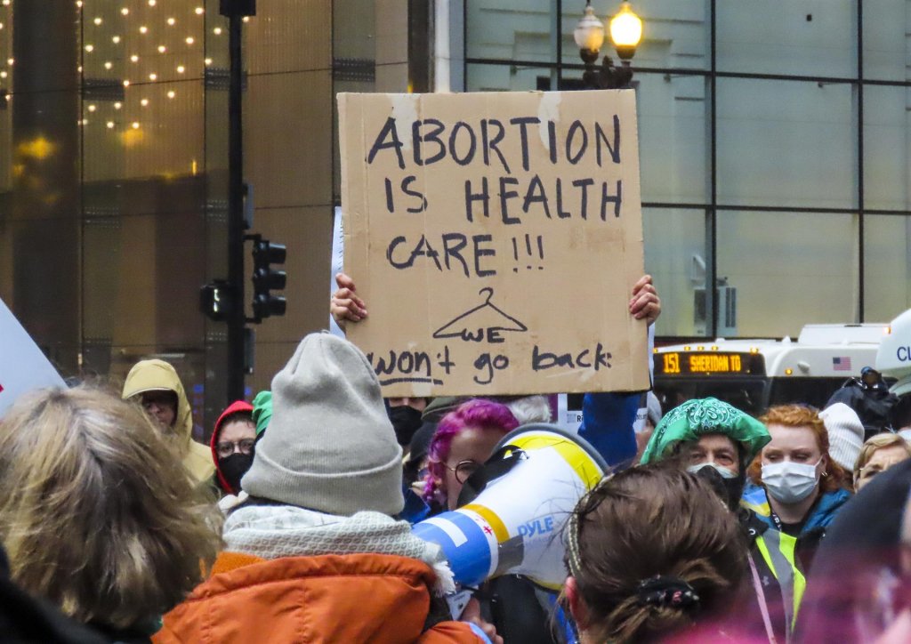 Mais de mil pessoas protestam a favor do direito ao aborto em Nova Iorque
