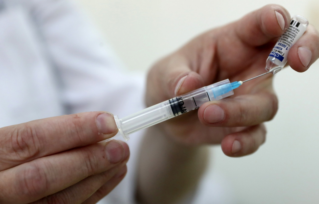 SP bate recorde e vacina 640,5 mil pessoas contra Covid-19 em um dia, diz governo