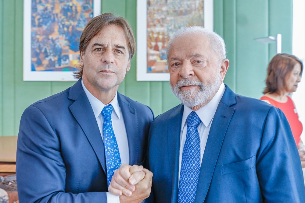 Presidentes do Chile e do Uruguai criticam Lula por defender a Venezuela