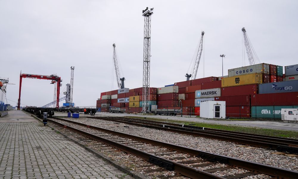 Rússia ameça Lituânia após restrições de trânsito ferroviário para Kaliningrado