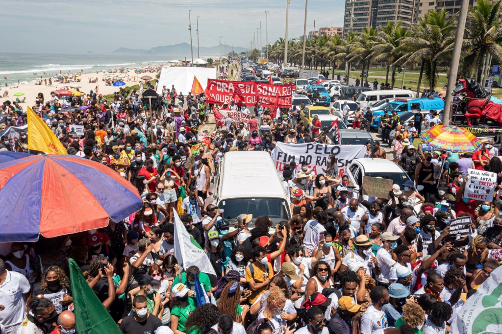 Morte de congolês Moïse Kabagambe gera protestos em várias capitais do Brasil neste sábado