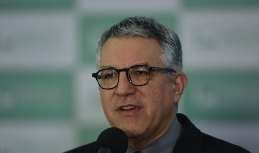 Em meio a pressão por reforma ministerial, Padilha diz que Saúde não está na ‘cota’ de negociações