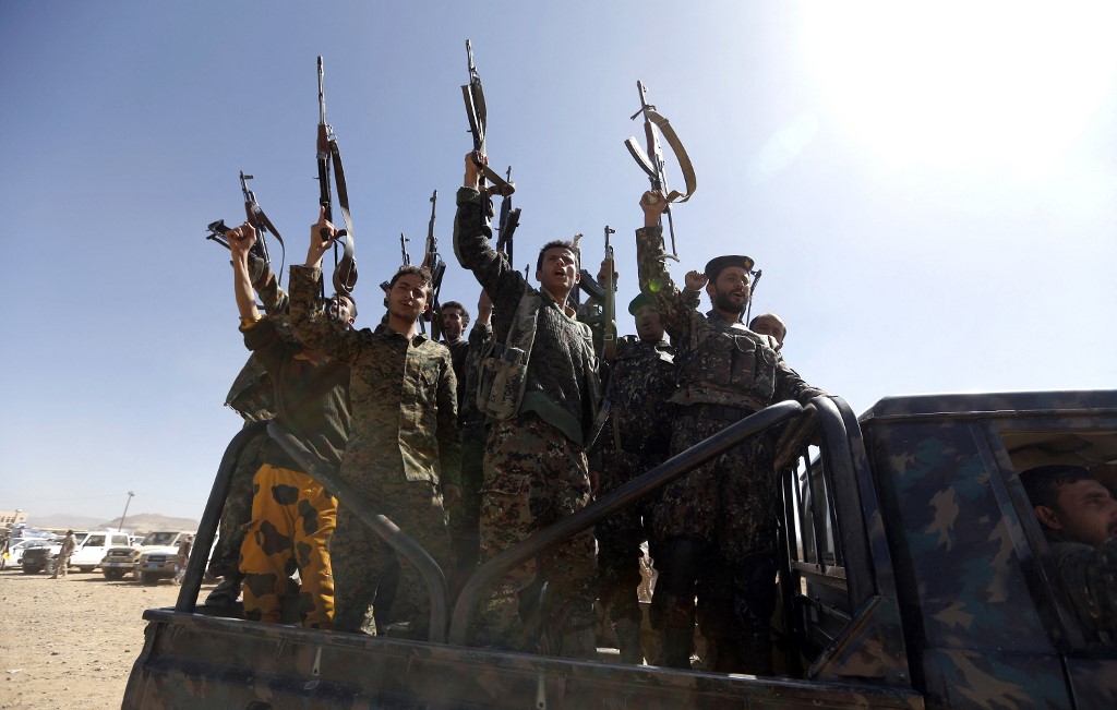 Rebeldes Houthis reivindicam ataque a navio comercial britânico no Mar Vermelho