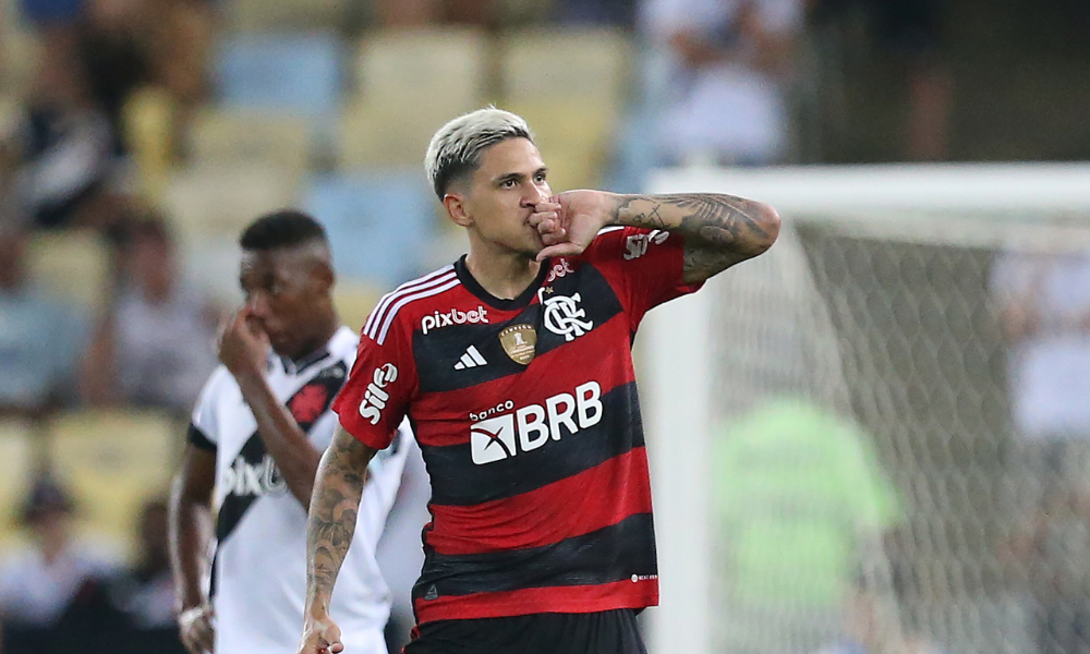 Pedro falta a treino do Flamengo após ser agredido por preparador físico