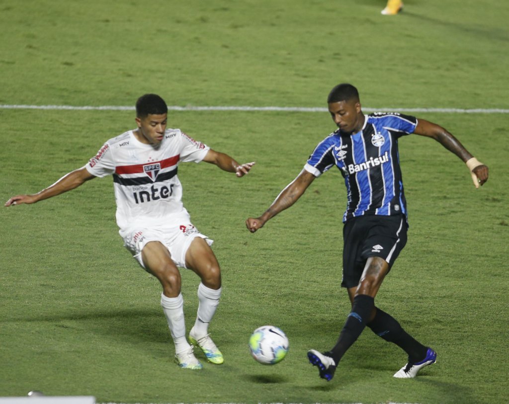 Em jogo apagado, Grêmio empata em 0 a 0 com o São Paulo e vai à final da Copa do Brasil