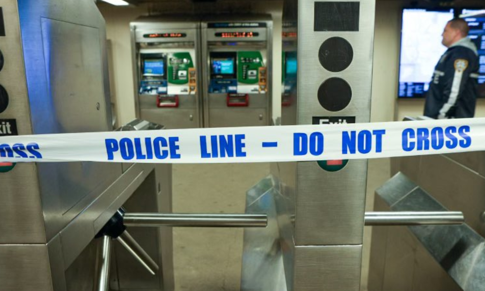 Tiroteio em estação de metrô deixa 1 morto e cinco feridos em Nova York