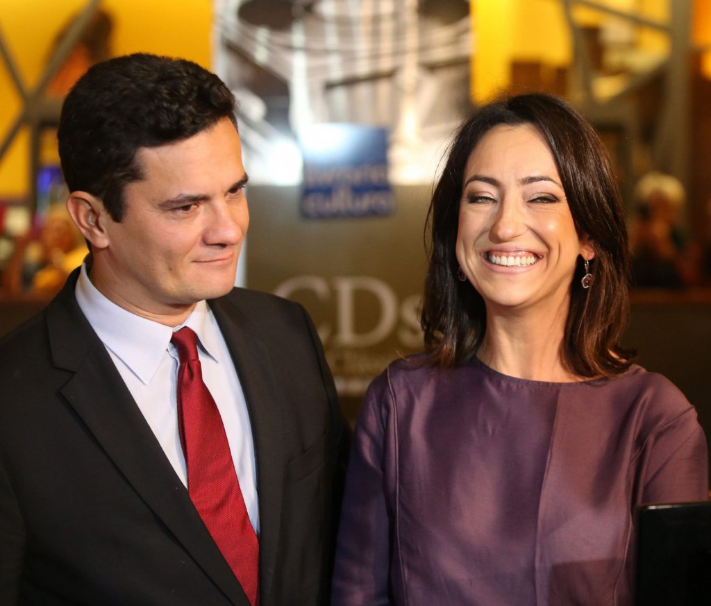 Rosangela reclama de ser chamada apenas de ‘mulher de Sergio Moro’