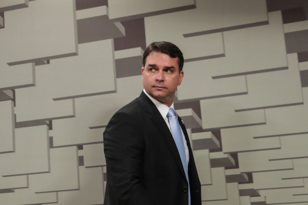 STJ rejeita recurso de Flávio Bolsonaro e mantém dados do Coaf em investigação sobre ‘rachadinhas’