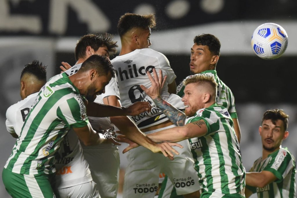 Em jogo morno, Santos e Juventude empatam em 0 a 0 na Vila Belmiro