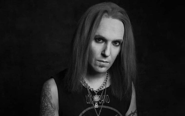 Morre Alexi Laiho, vocalista da banda Children of Bodom, aos 41 anos