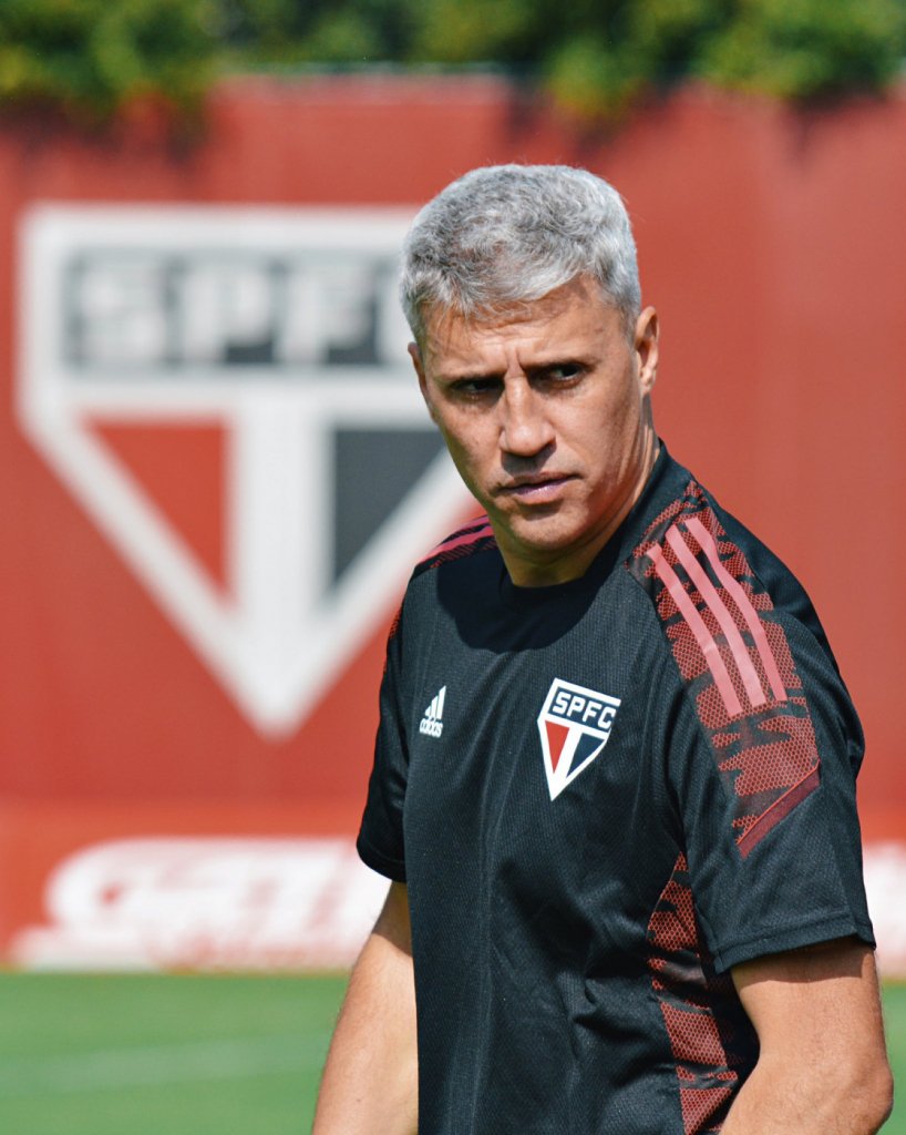 Crespo tem desfalque de peso para jogo entre São Paulo e Fortaleza pela Copa do Brasil