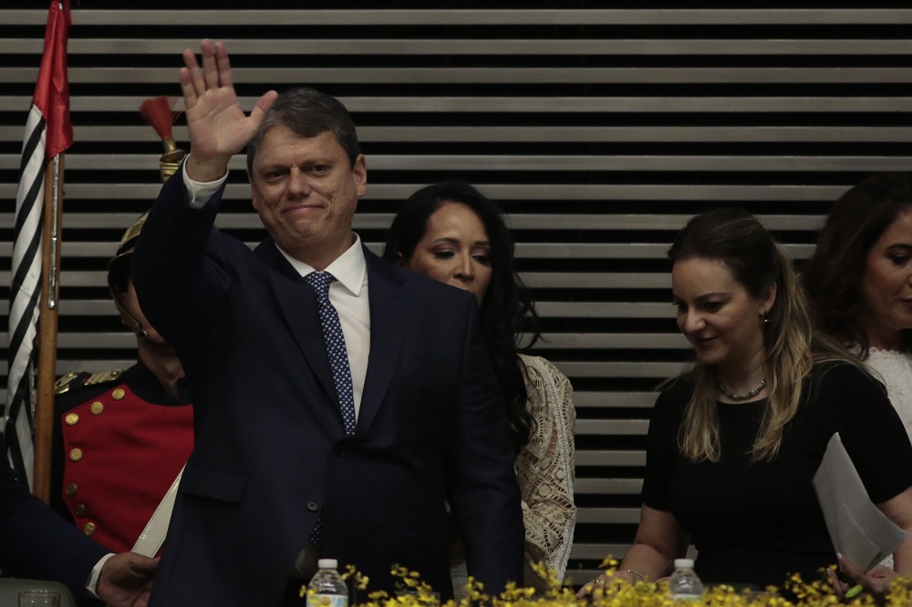 Tarcísio de Freitas toma posse como governador de São Paulo