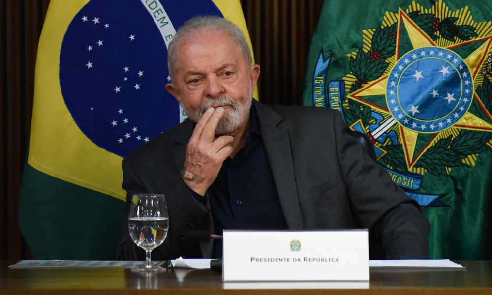 ‘O que aconteceu na Praça dos Três Poderes foi a revolta dos ricos que perderam as eleições’, diz Lula