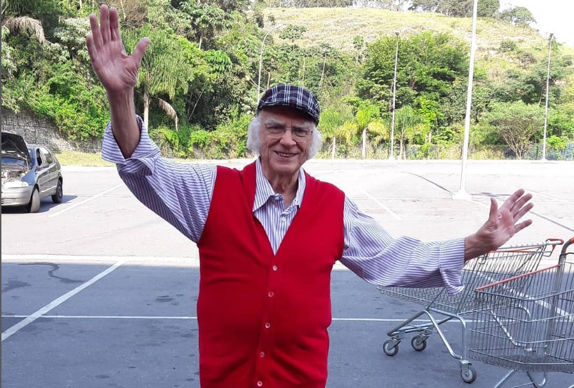 Humorista Milton Franceschini, do ‘Programa Silvio Santos’, morre aos 87 anos 