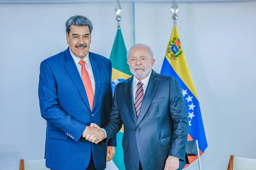 Em conversa com Nicolás Maduro por telefone, Lula diz que América Latina é ‘região de paz’