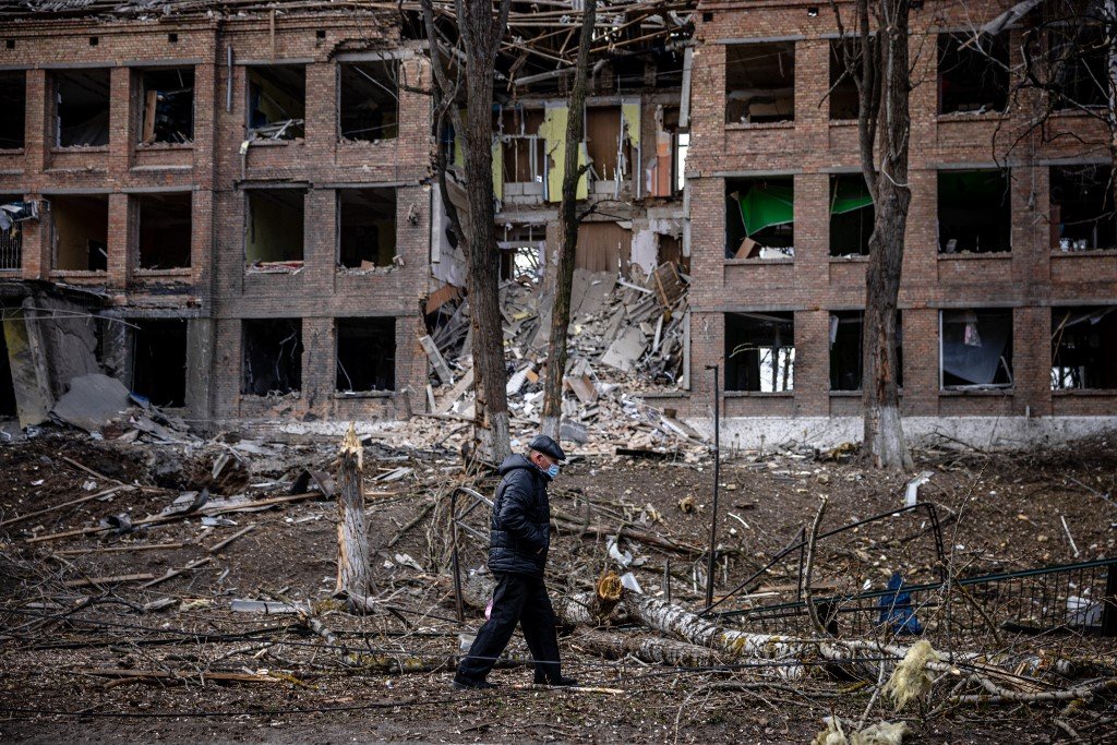 Prefeito de cidade próxima de Kiev morre após ataques russos