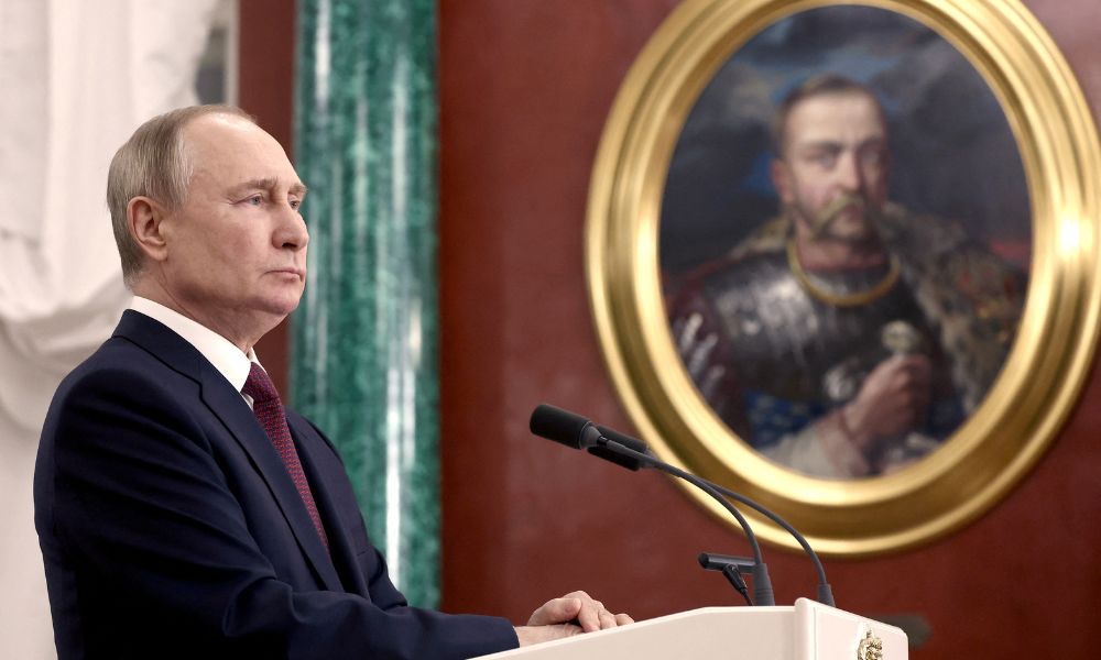 Putin chama guerra na Ucrânia de guerra pela primeira vez