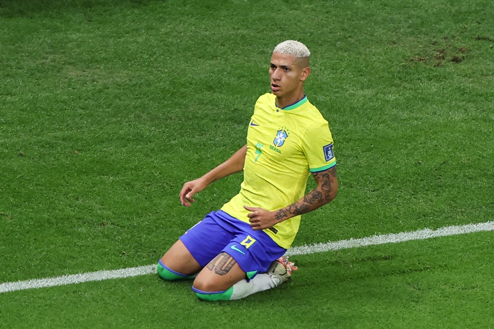 Vampeta exalta Seleção Brasileira e diz que o ‘Pombo’ é diferenciado’