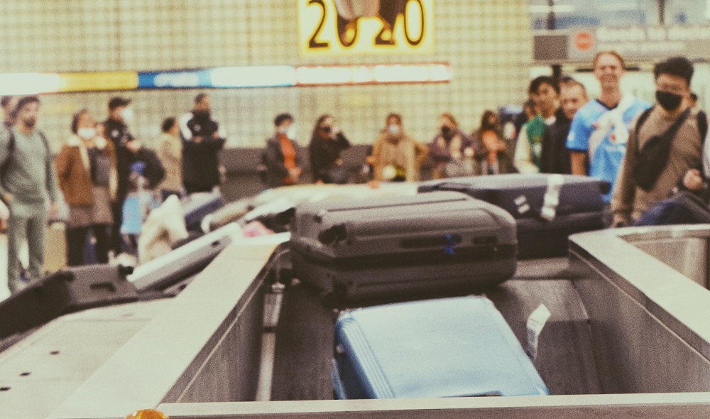 PF prende quadrilha que trocava etiquetas de bagagens em aeroportos para traficar drogas