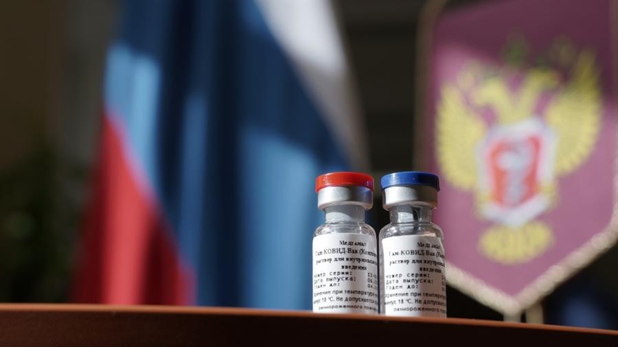 Rússia denuncia ‘concorrência desleal’ contra a vacina Sputnik V