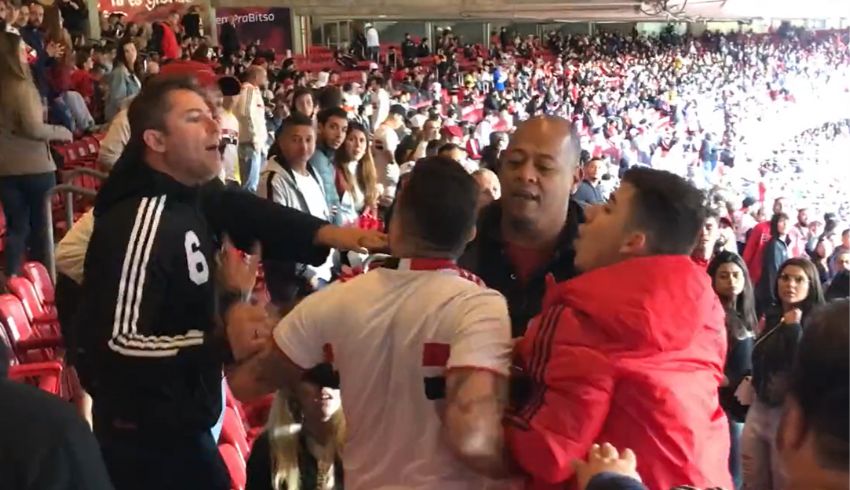 Criança é xingada por comemorar gol do Corinthians na torcida do São Paulo; caso termina em briga