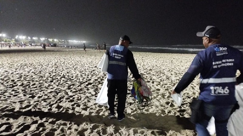 Festival de Pipa ilegal na praia do Recreio dos Bandeirantes é interrompido pela Prefeitura do Rio