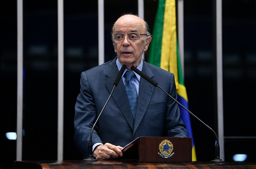 Serra anuncia voto em Lula para presidente e em Tarcísio para governador de São Paulo