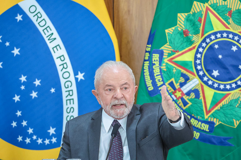 Brasil veta dois navios de guerra do Irã no Rio de Janeiro durante visita de Lula aos EUA