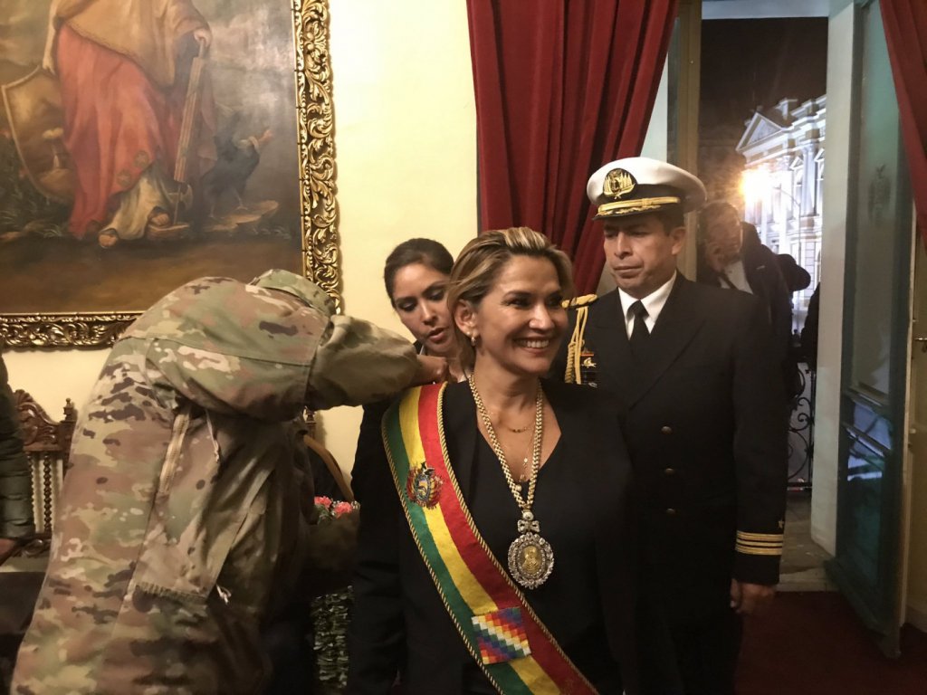 Brasil defende legalidade da presidência de Jeanine Añez e pede respeito ao Estado de Direito na Bolívia