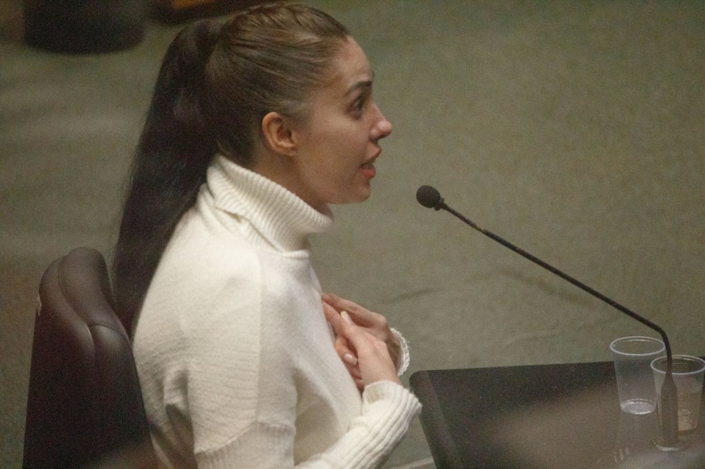 Monique Medeiros diz que foi ‘treinada’ por advogado para dar outra versão sobre a morte de Henry