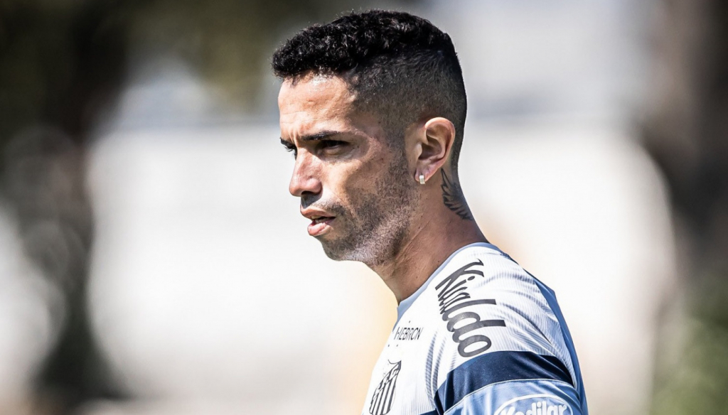 Santos empresta Gabriel Carabajal ao Vasco até o final da temporada 2023
