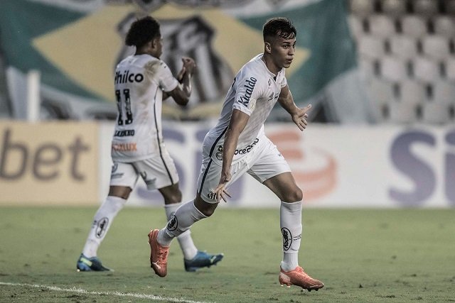 Santos tem desfalque de peso para clássico contra o Corinthians; veja escalação