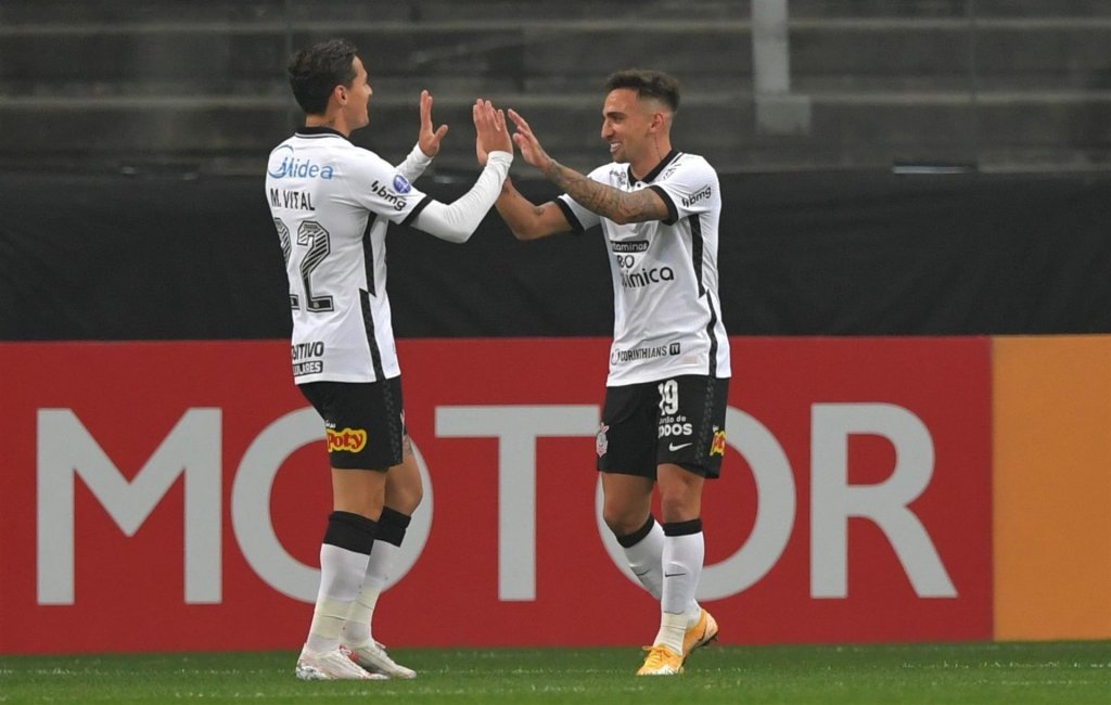 Eliminado, Corinthians faz 5 a 0 no Sport Huancayo pela Copa Sul-Americana