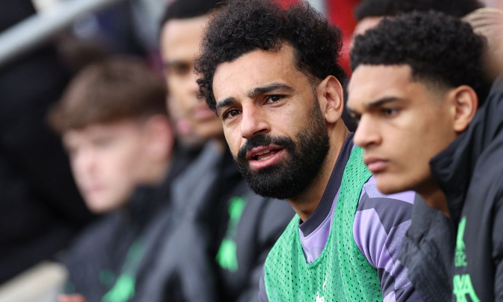Salah volta a ser relacionado no Liverpool após ficar fora por problemas físicos