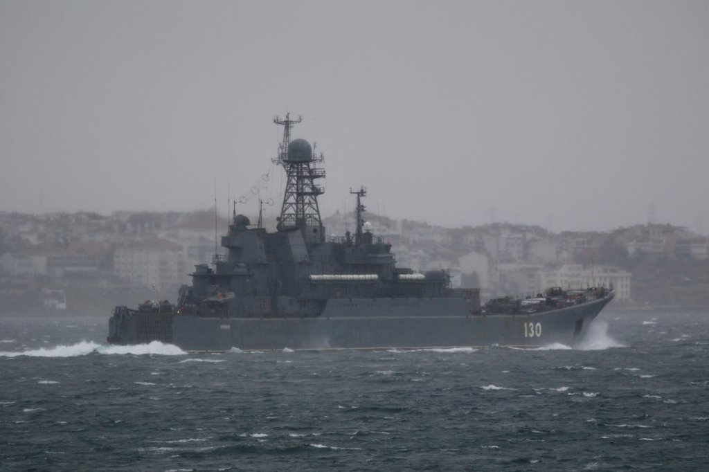 Ucrânia diz ter afundado dois navios de patrulhas russos