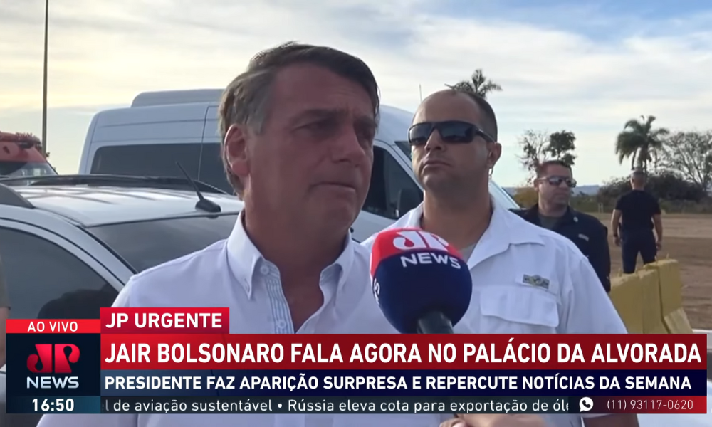 Bolsonaro volta a criticar Moraes por pedido de resposta sobre discursos de ódio: ‘Quer intimidar quem?’