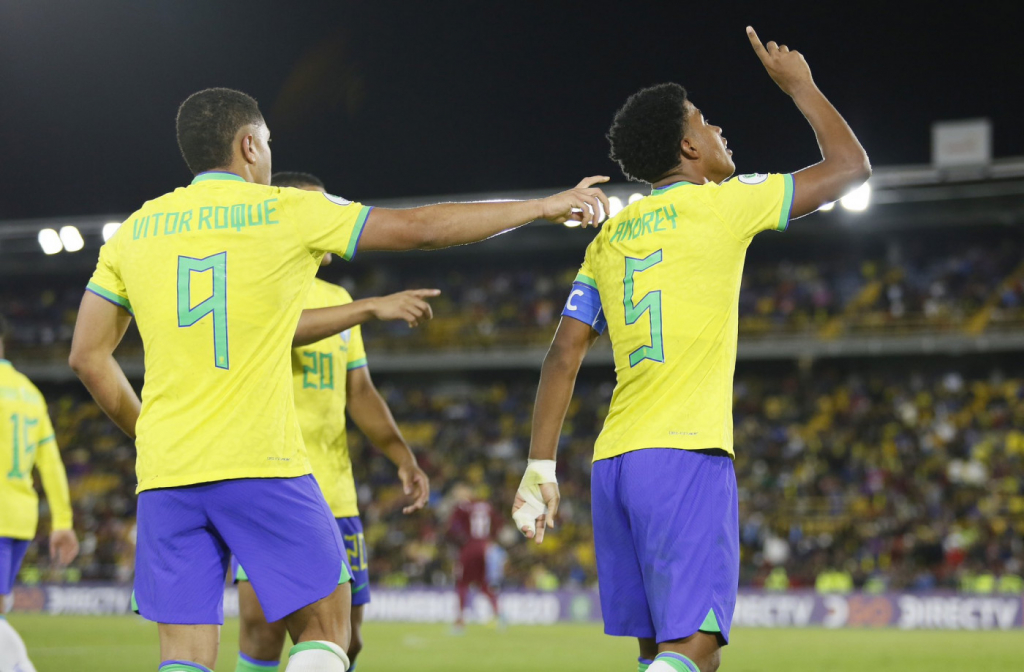 Seleção brasileira convocada por Ramon Menezes tem média de idade de 24 anos