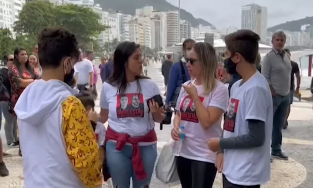 Ato no Rio de Janeiro pede empenho das autoridades nas buscas por jornalista e indigenista