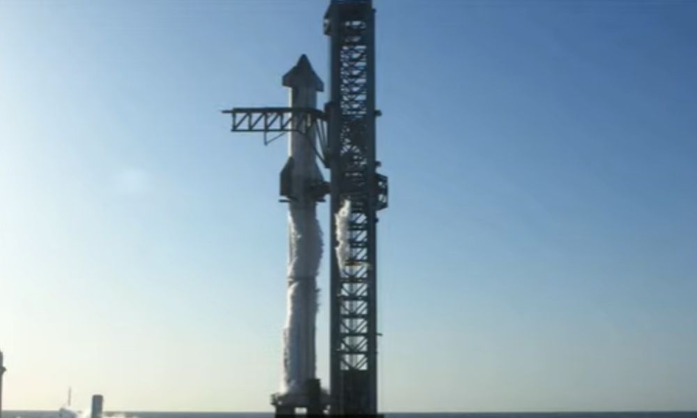 SpaceX adia lançamento de foguete mais poderoso já construído 