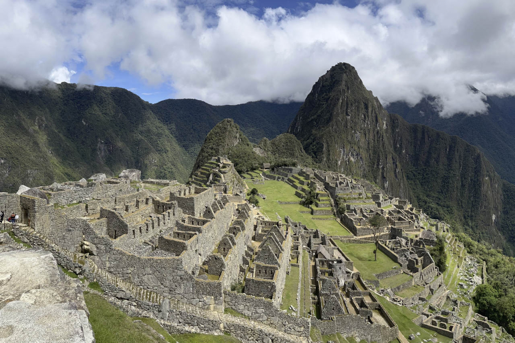 Peru anuncia fechamento de áreas de Machu Picchu devido aos desgastes das pedras
