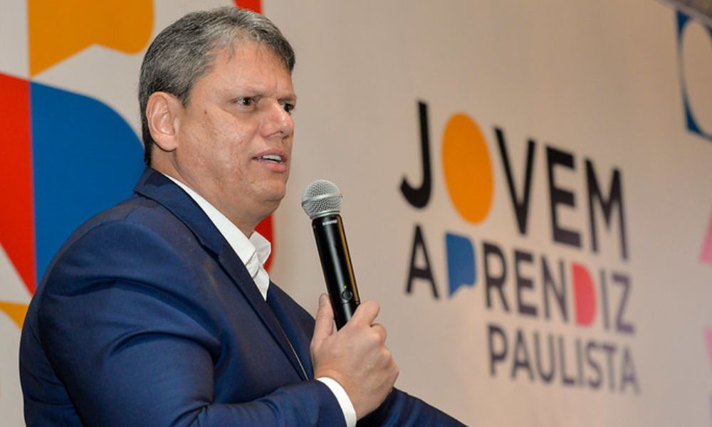 Governo de São Paulo lança programa Jovem Aprendiz Paulista e abre 60 mil vagas para estudantes