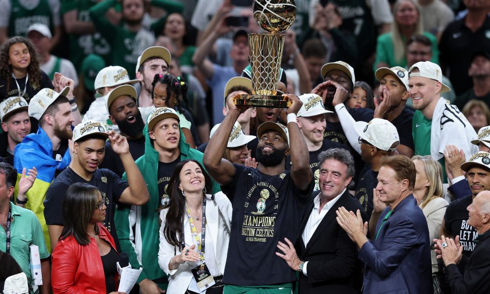 Boston Celtics derrota Dallas, conquista 18º título e se torna maior campeão da NBA 