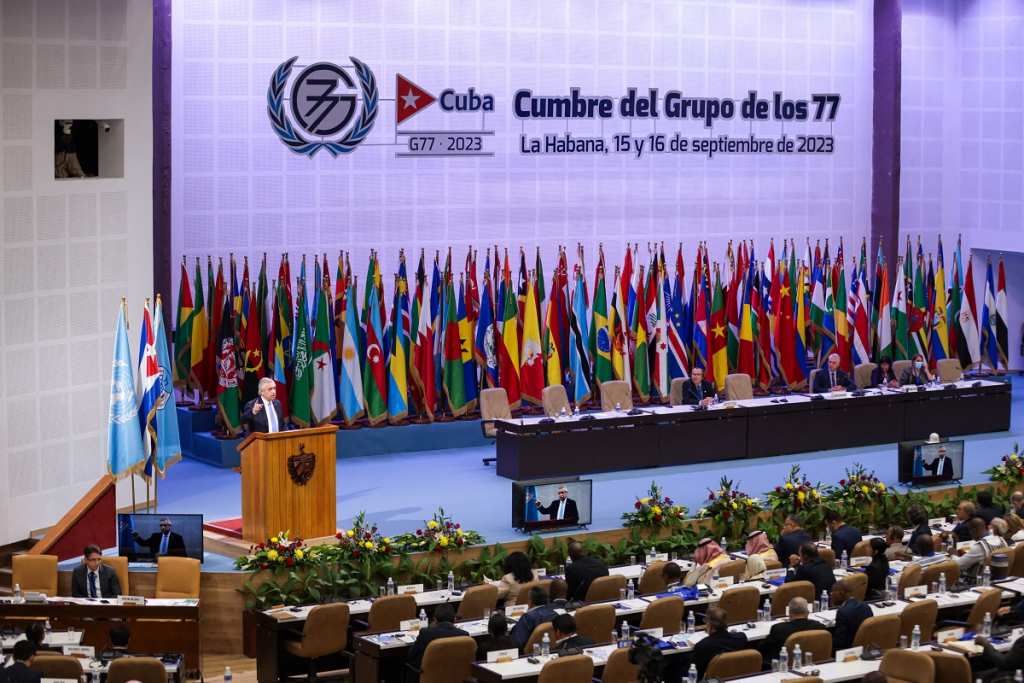 G77+China pede ‘mudança nas regras do jogo’ internacional