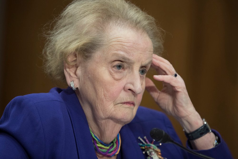 Morre a ex-secretária de Estado dos EUA, Madeleine Albright, primeira mulher a chefiar diplomacia do país