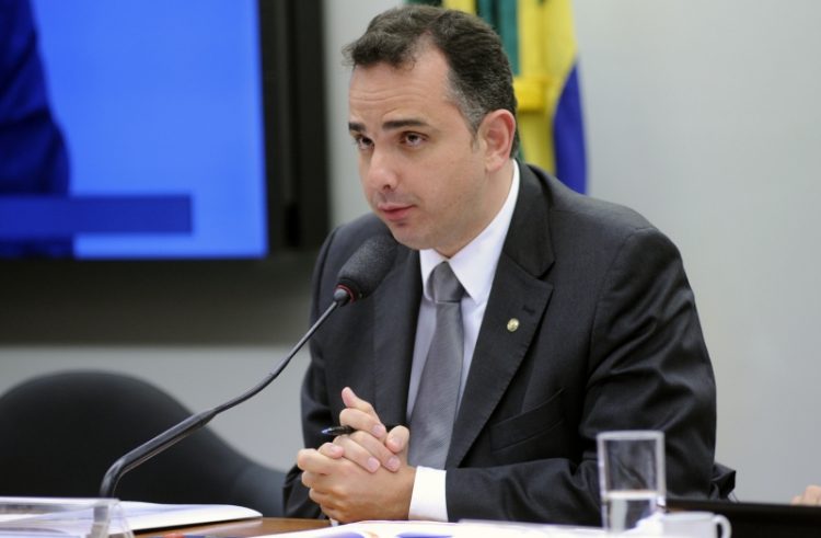 ‘Rodrigo Pacheco tem condições de vencer o pleito do Senado’, afirma Otto Alencar