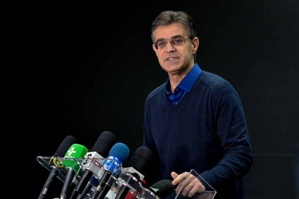 União Brasil anuncia apoio a Rodrigo Garcia em SP, e Tarcísio celebra aliança com Kassab