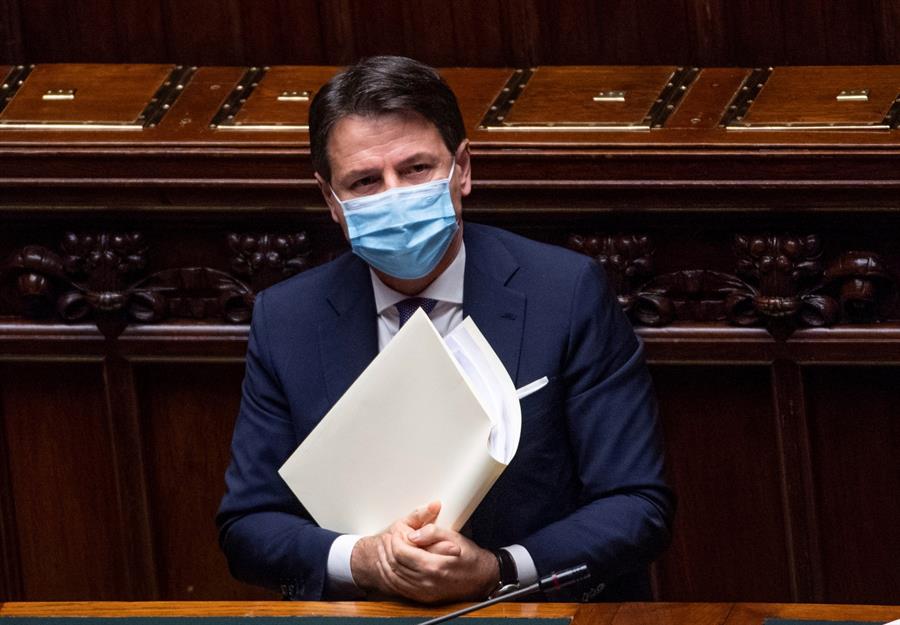 Ex-primeiro-ministro italiano é investigado por gestão da pandemia de Covid-19