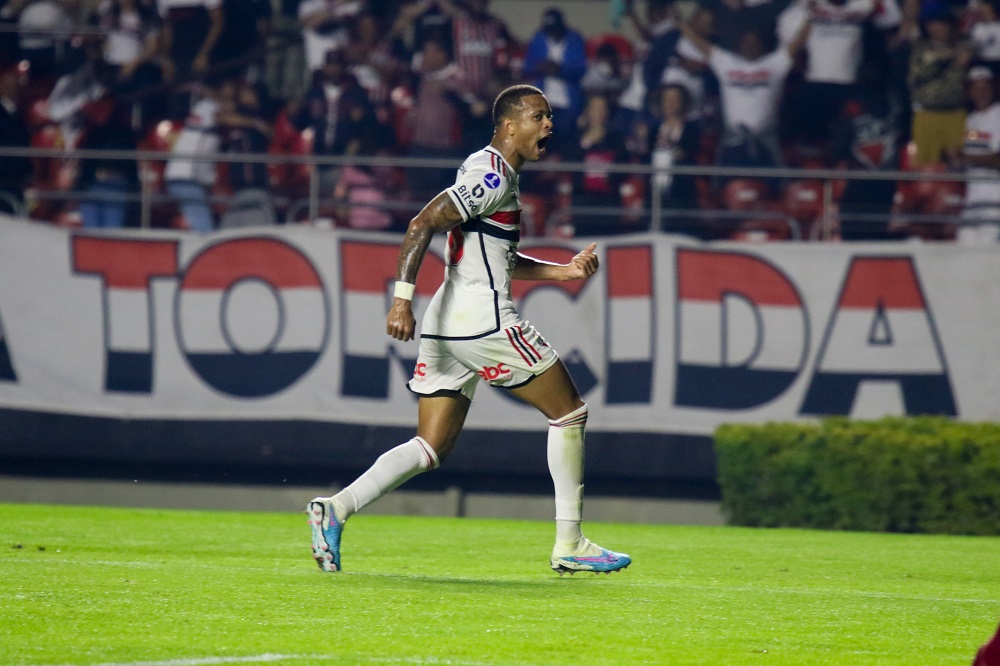 São Paulo goleia o Tolima no Morumbi e encaminha classificação às oitavas de final da Sul-Americana