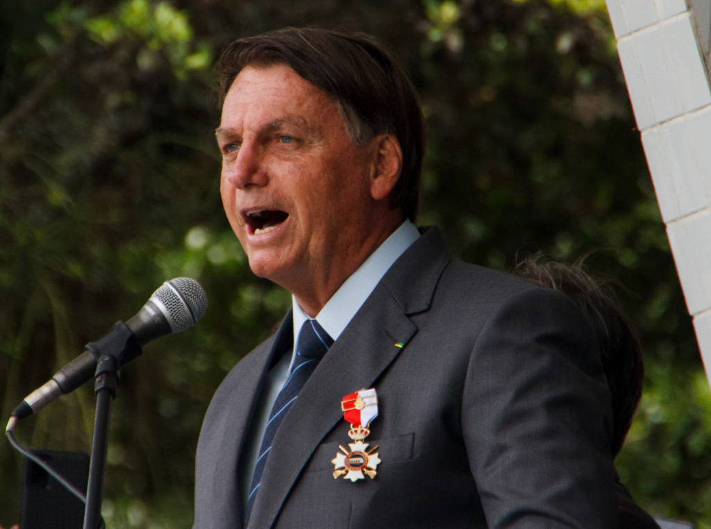 Em evento com militares, Bolsonaro diz zelar por união e harmonia do país