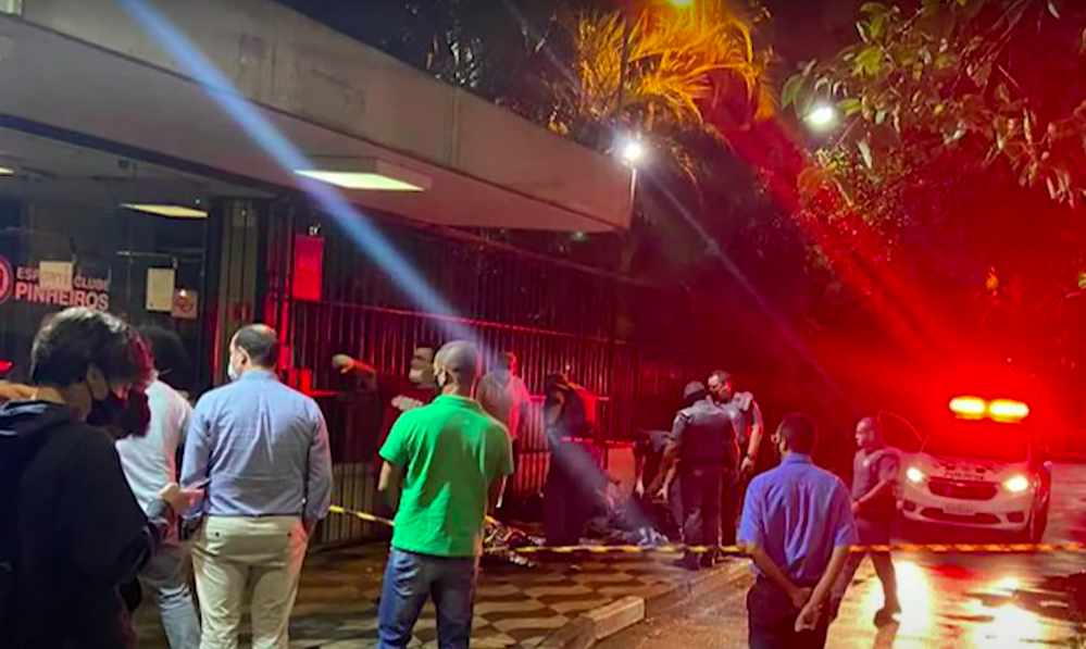 Homem é assaltado e baleado na porta do Clube Pinheiros, em São Paulo